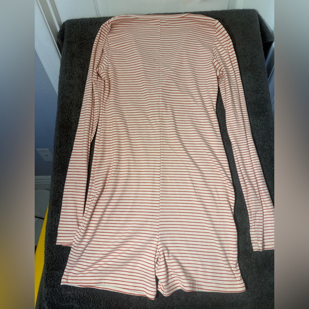 American Eagle Lounge Striped Long Sleeve Onesie with Snoopy Patch- Size M - Picture 2 of 5